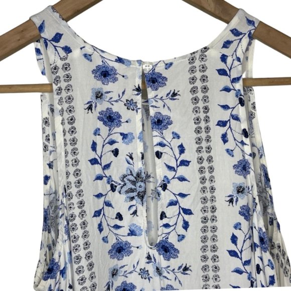 OLD NAVY | Blue and White Floral Sleeveless Racerback Blouse | Size M - Picture 4 of 8